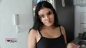 me follo a mi hermanastra bien cachonda