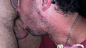 sacanagem entre machos no box de um dark room revelando muitas formas de prazeres anal gay