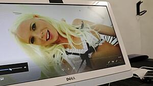 jayda skinny blonde takin big dildos