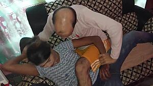 ब्लैक युवती 18+ बेब्स हार्ड कॉक को डोमिनेट करती हैं! 😈