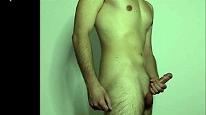 Ever seen high-quality webcam masturbation from a young 18+ amateur?