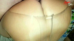He tore her pantyhose for fetish fun 😏