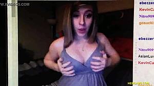 Oh wow, this pregnant webcam cutie is SHOWING her BOOBS and PUSSY while SINGING! Get ready for some hot TEASING action.