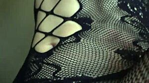 Hot sex in the kitchen with cute girl in red shoes! 🍳😍