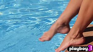 i exposed my curvy big booty and small tits