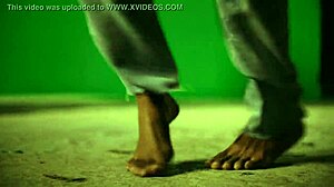 iza toda gostosa masturbating her big tits and ass