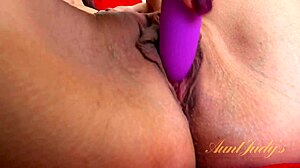 Oh wow, 31yo natural big tit MILF Alice toys her tight pussy for you!