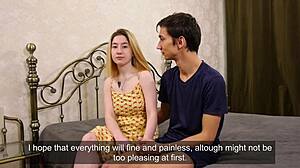 ハードコア18歳ティーンGulya Pechkinaの処女喪失