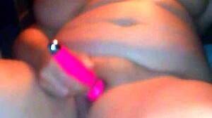 Teen Amateur BBW Experiences Powerful Shaking Orgasm with Magic Wand