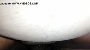 दोस्त ने ब्लोजॉब दिया गांड दिखाई