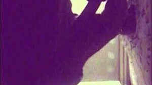 Etalon Couilles Pleines Gros Juteur Se Fait Purger En Glory Hole