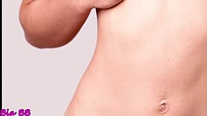 Showing my body on a hot november afternoon