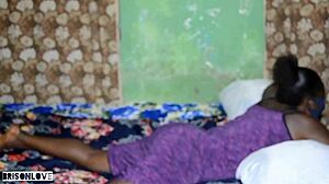 Does the step mom's vibrator remote look like the TV remote?