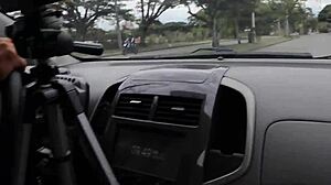 Chica solitaria explores Colombian roots in raw porno debut scene