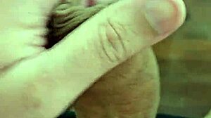 i jerk off deliciously until i cum