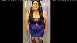 black mature brunette transsexual in amateurs scene