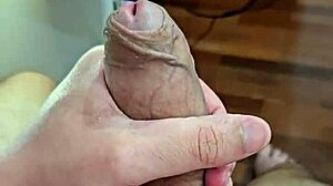 i jerk off deliciously until i cum