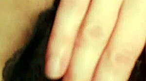 Golden tigre juices pussy for strapon! 😏