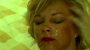 beautiful blonde milf in homemade video