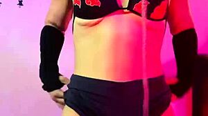 sofie lollipop a nerdizinha otaku faz chamadinha no tema naruto até gozar gostoso.