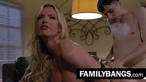 يو، بدل المدرسة، تناك مع ماما راشيل كافالي مع ريكي سبانيش أحسن