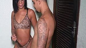 Fui pro hotel girassol e encontrei com a gostosa da joyce camargo atriz