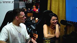 Ruan couldn’t resist kissing Natasha Naturista by the sea!