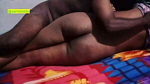 bhabhi enjoys hot ass massage