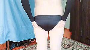 Å nei, sjekk denne store røven sexy hvite gutten sissy kitty som danser! 🐱