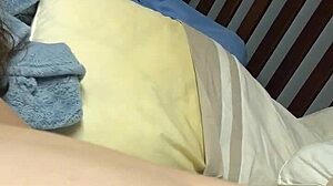 Amateurs play with her pussy, fingering and masturbating her ass