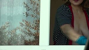 Did You See That Naked Milf In Stockings Without Panties Washing Windows In Public Taxi