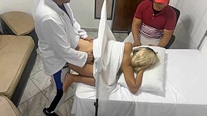 내 아내가 의사에게 진찰받는데, 선 넘는 거야? NTR JAV