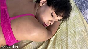 Novinha Sucks Deep and Gives Pussy on All Fours, Damn!