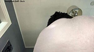 Nelly Twerks Her Fat Ass In Dress! Wow!