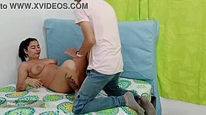 Colombian Amateur Cheats and Gets Her Shaved Pussy Licked in Homemade Squirting Video Parte 1