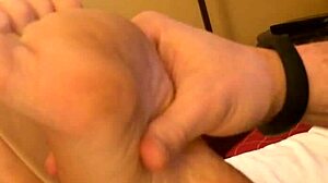 wb - coworker - high arch rubbing