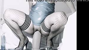 Amateur Latina Cougar Stuffs Hankeys XXL Toy Deep