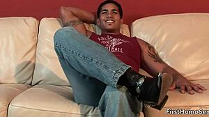 Hot Gay Dude Naked Masturbating