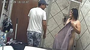 Gizli kamera karımın başka biriyle aldatmasını yakaladı, siktir!