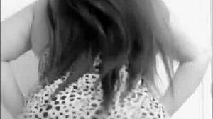 Watch these bbw milfs twerk their fat asses!