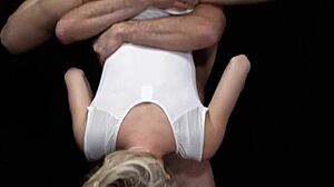 Miért kapott a mormon tini 18+ kemény arcra HD-ben?