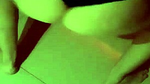 what's this naughty white girl doing in the motel?