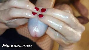 i enjoy teasing big juicy mushroom heads in close-up milking sessions.