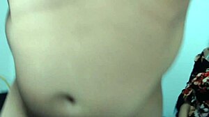 Sono una latina sexy che ama succhiare tacchi alti, ops!