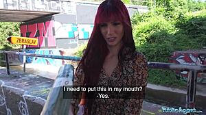 Public Agent hezká tvář bublinkový zadek mokrá kunda veřejný sex