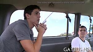 Gay Guy Gives Pleasuring Blowjob And Sucking Bareback Cock!