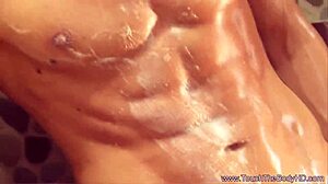 Relaxing massage turns into blowjob outdoors in Asia! 🌴