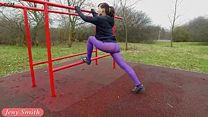 Have you seen Jeny Smith flashing her ass in pantyhose during outdoor workout?