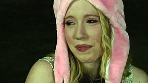 hot whipping for beautys a-hole 😘