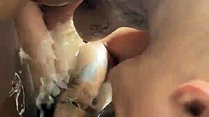 strawberry, wanna give me an exclusive blowjob? i'll cum 5 times!